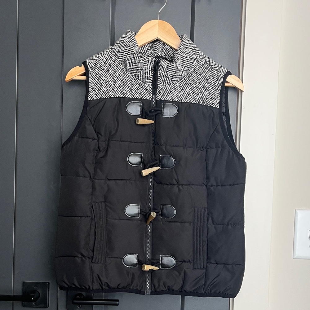 Ruff Hewn Black and Houndstooth Puffer Vest